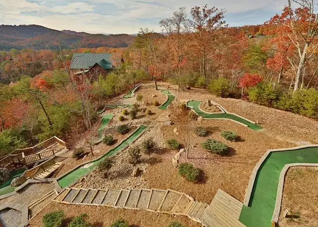 Golf on Thunder Mountain Pigeon Forge cabin rental