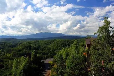 Beautiful mountain views from the King of the Mountain cabin in Pigeon Forge.