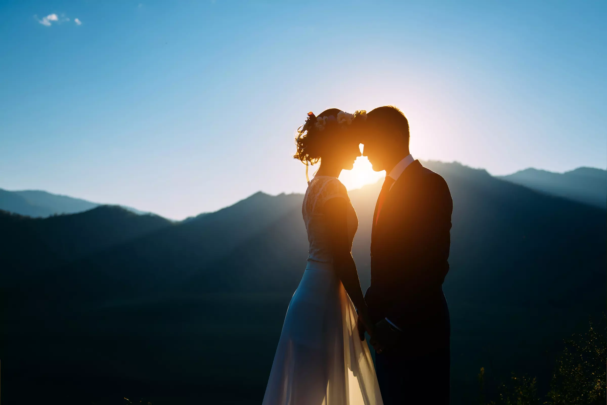 couple getting married in the Smoky Mountains