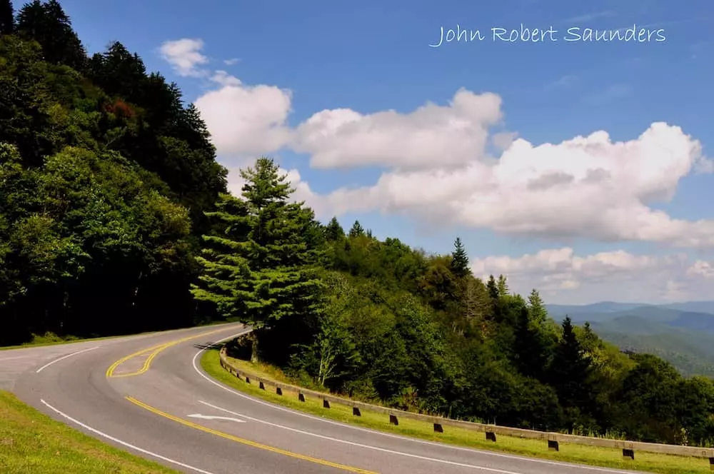 newfound gap is one of the most popular places to visit in the Smoky Mountains
