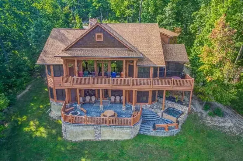 large cabin rental in pigeon forge