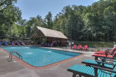 The outdoor swimming pool near the Splash Mountain cabin in Gatlinburg.