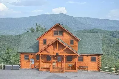Parkside Palace in the Smoky Mountains