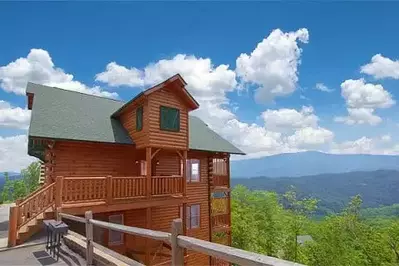 Mountain Pause Retreat Wears Valley luxury cabins