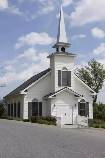 chapel at the preserve in pigeon forge