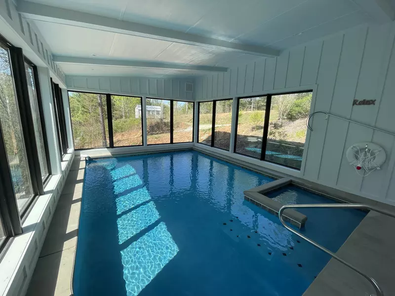 honeybeefarm pool