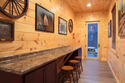 SUMMIT VISTA LODGE 6
