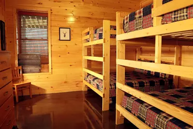 SUMMIT VISTA LODGE 22