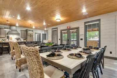 BEAR TRAIL LODGE 7