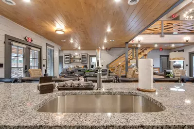 BEAR TRAIL LODGE 16