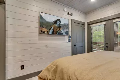 BEAR TRAIL LODGE 31