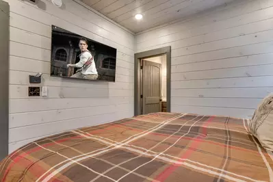 BEAR TRAIL LODGE 33