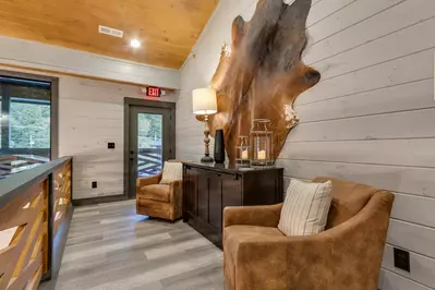 BEAR TRAIL LODGE 43