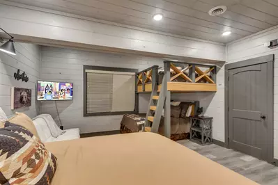 BEAR TRAIL LODGE 76