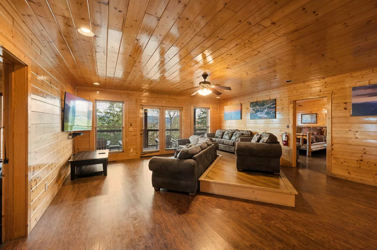 MOUNTAIN BREEZE MANOR