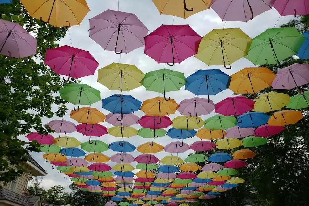umbrella sky at dollywood
