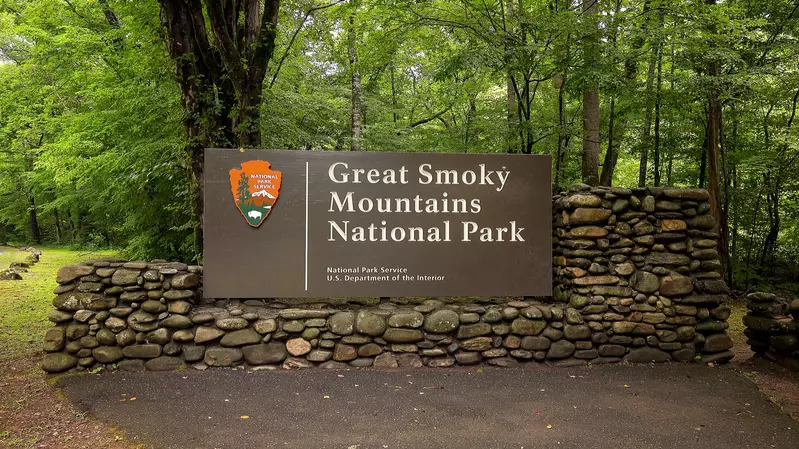 SOAKY MOUNTAIN LODGE