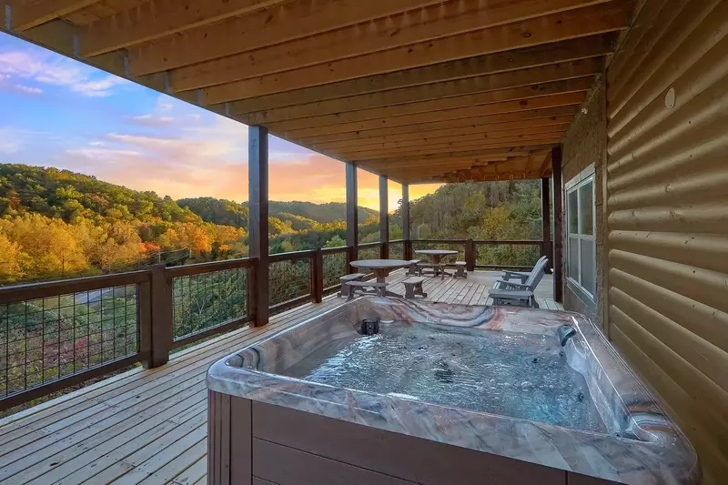 luxury cabin with hot tub