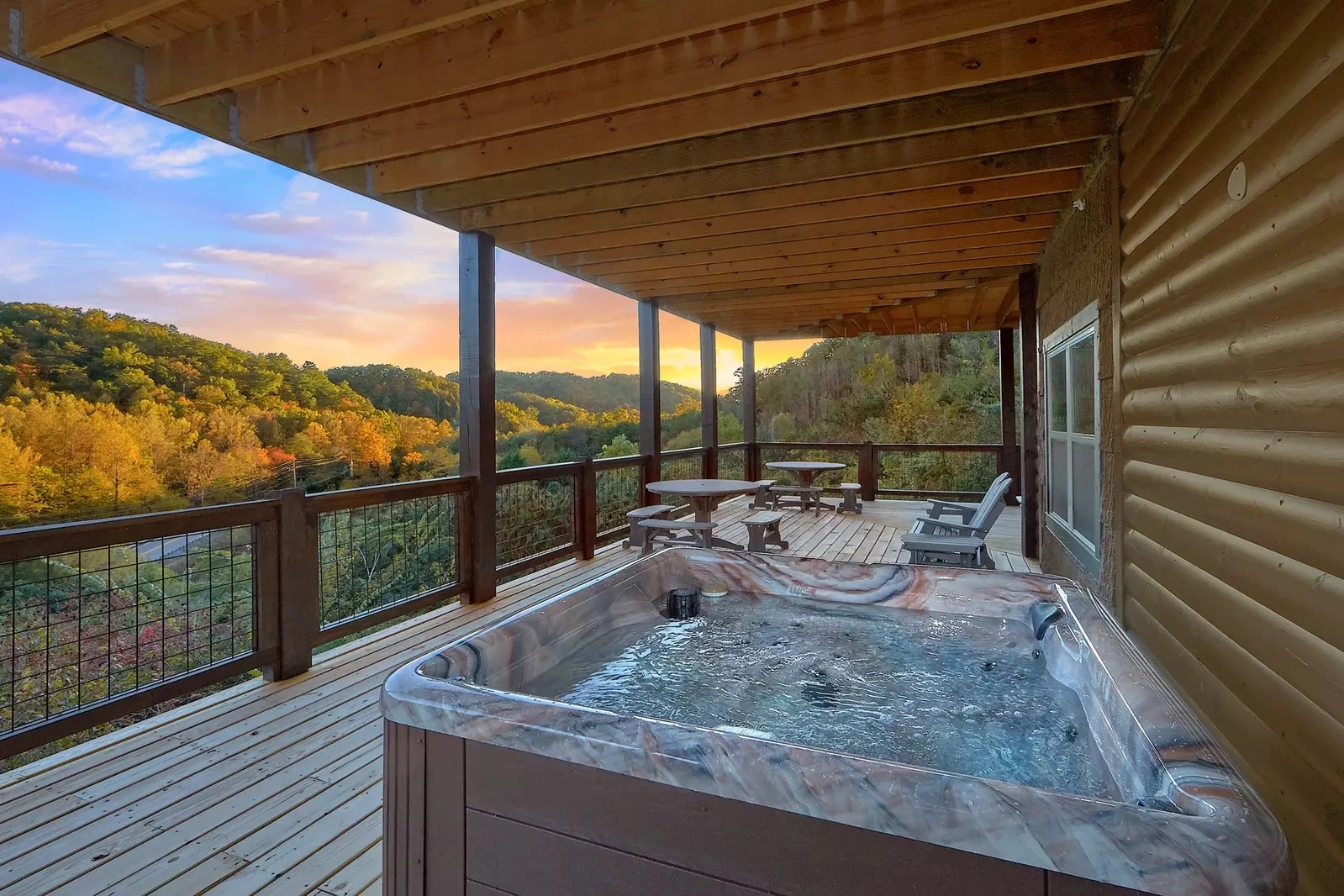 luxury cabin with hot tub