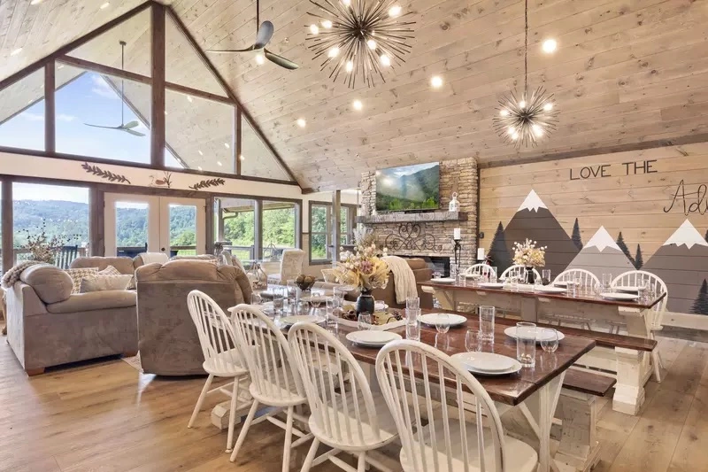 large cabin rental pigeon forge
