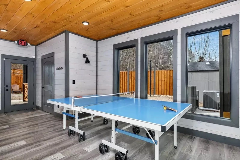gatlinburg cabin with ping pong