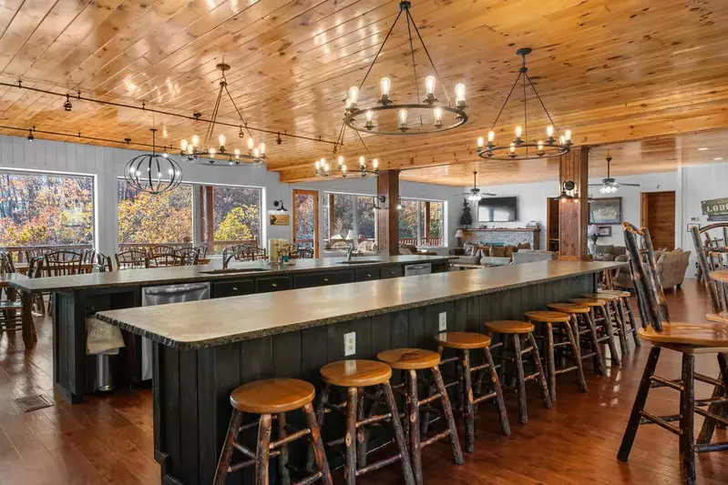 THE BIG MOOSE LODGE