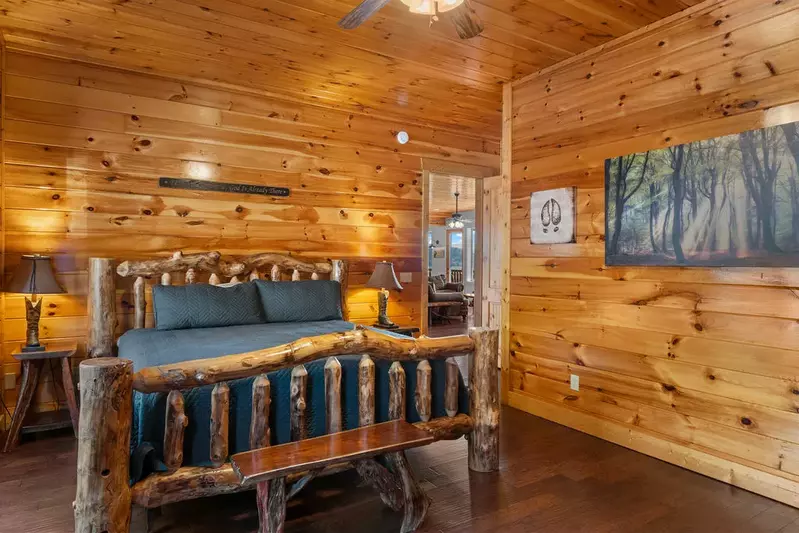 THE BIG MOOSE LODGE