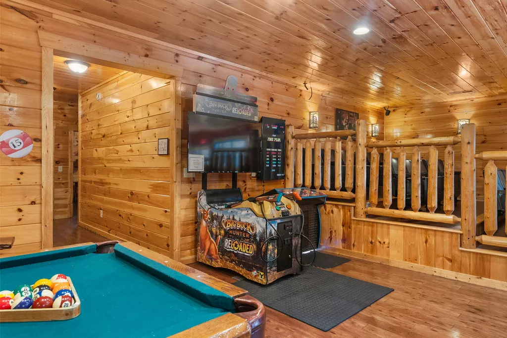 THE BIG MOOSE LODGE