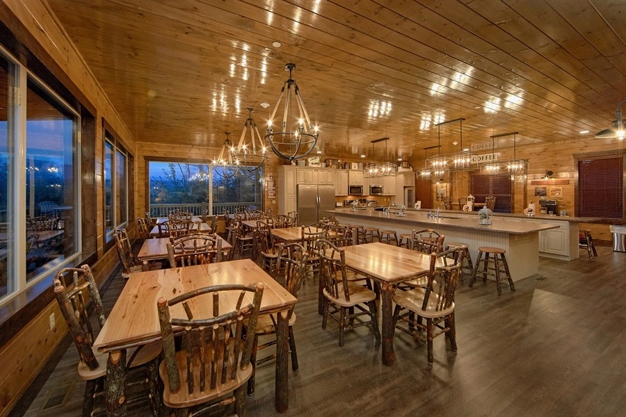 large group cabin pigeon forge