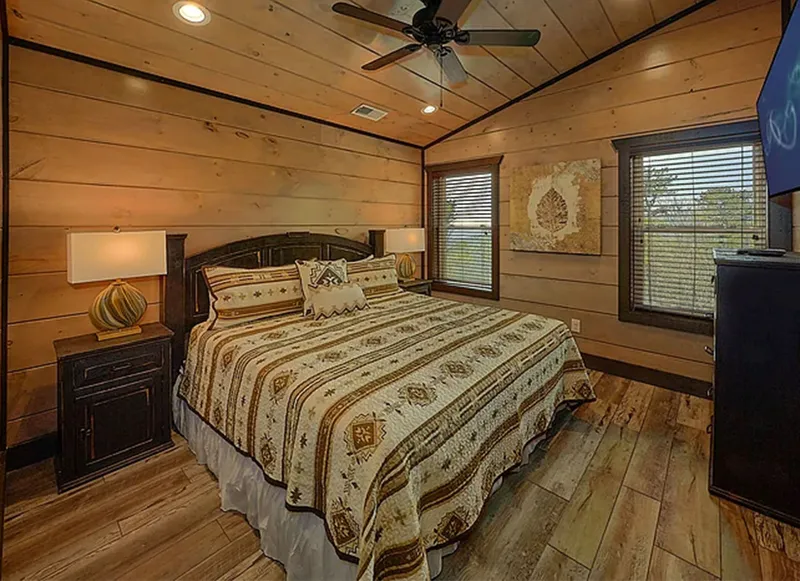 ROOF TOP LODGE