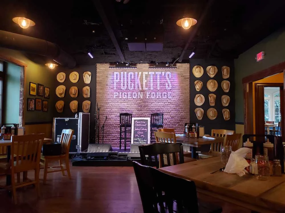 pucketts stage