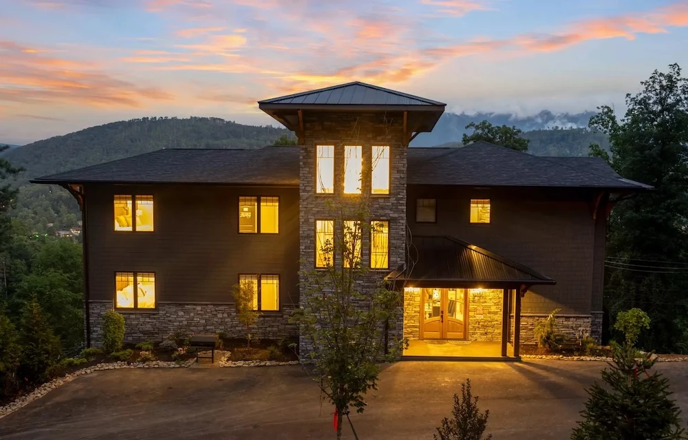 large cabins in gatlinburg 