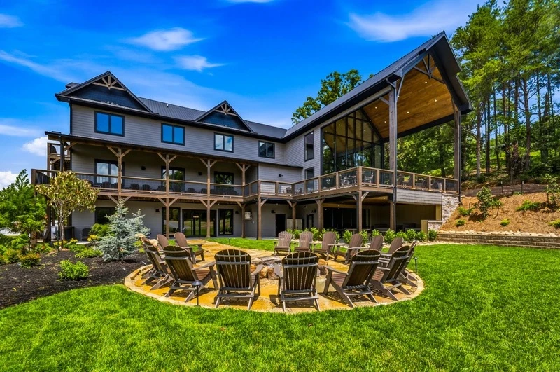 how to plan a family reunion in the smokies at a cabin for large groups